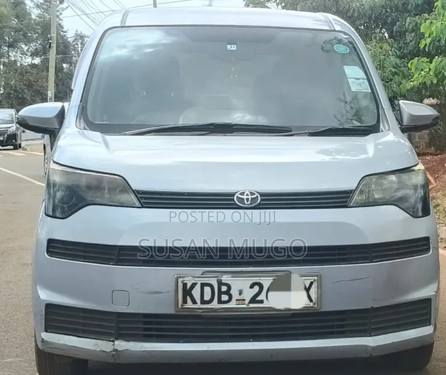 Toyota Spade 2014 Gray