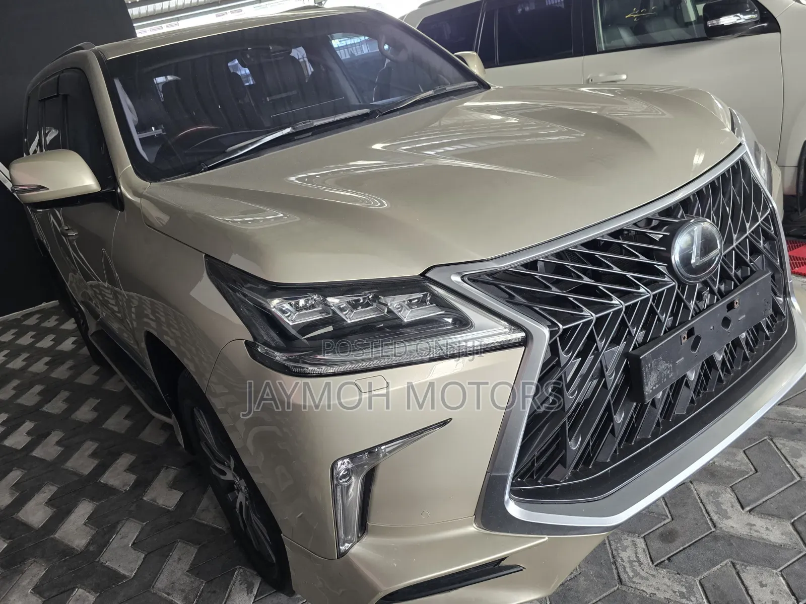 Lexus LX 2020 Brown