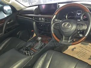 Lexus LX 2020 Brown