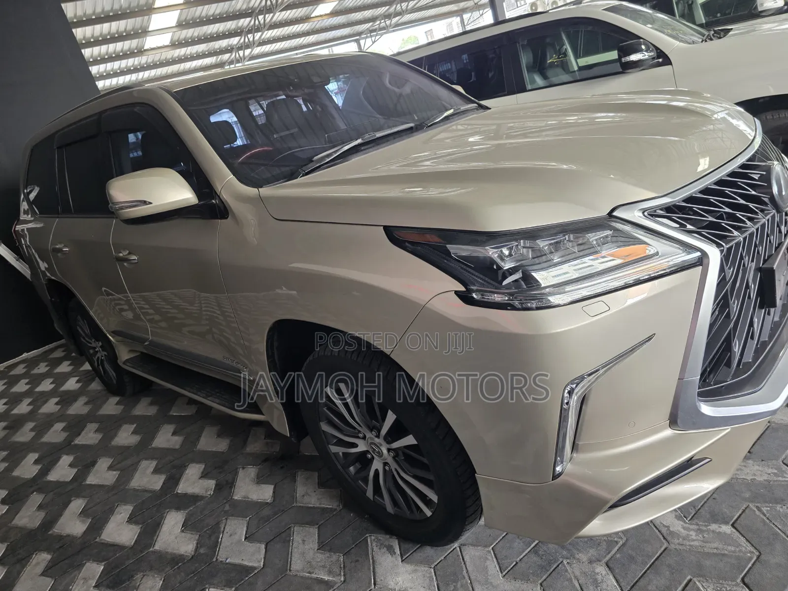 Lexus LX 2020 Brown