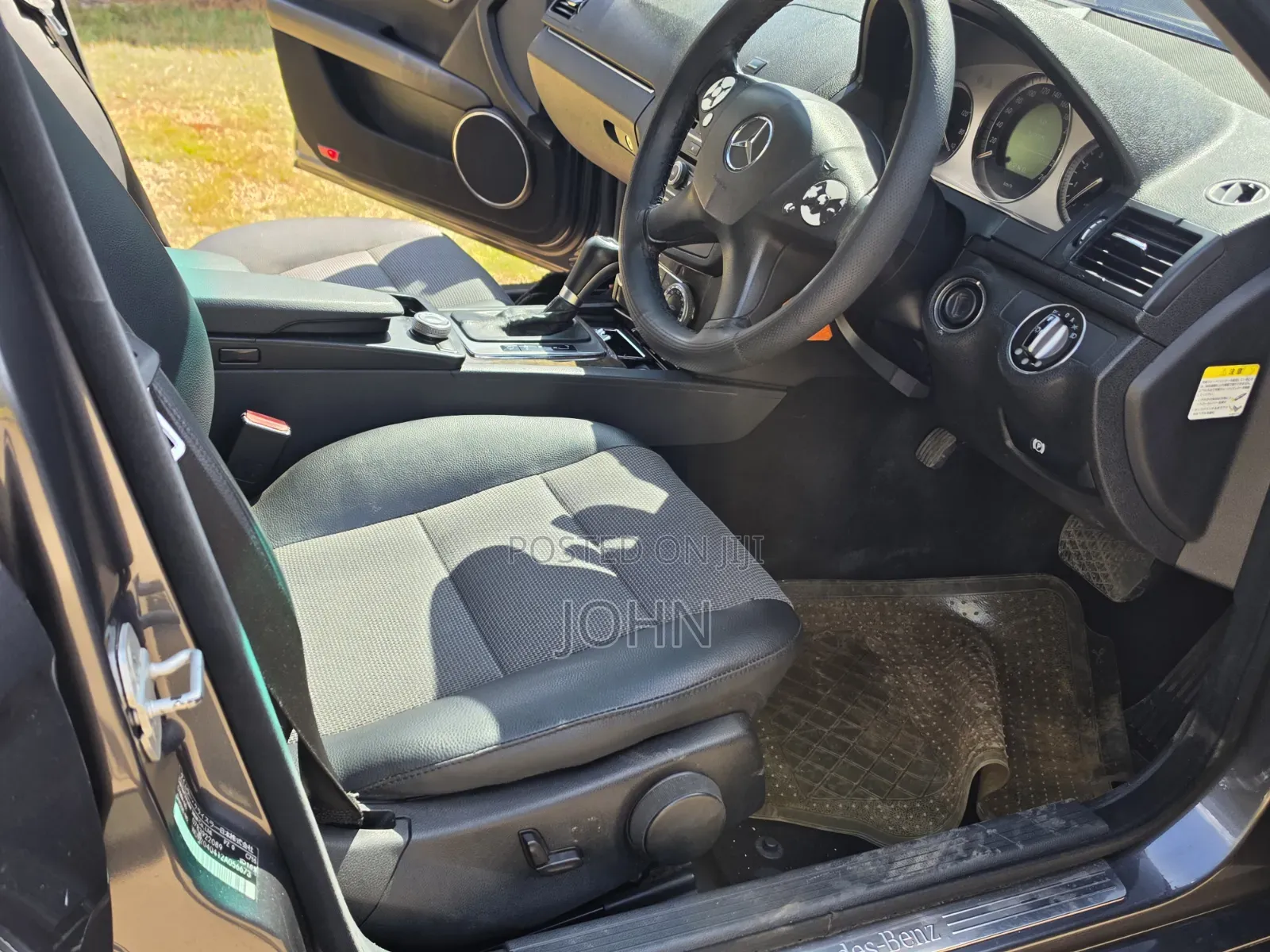 Mercedes-Benz C200 2007 Gray