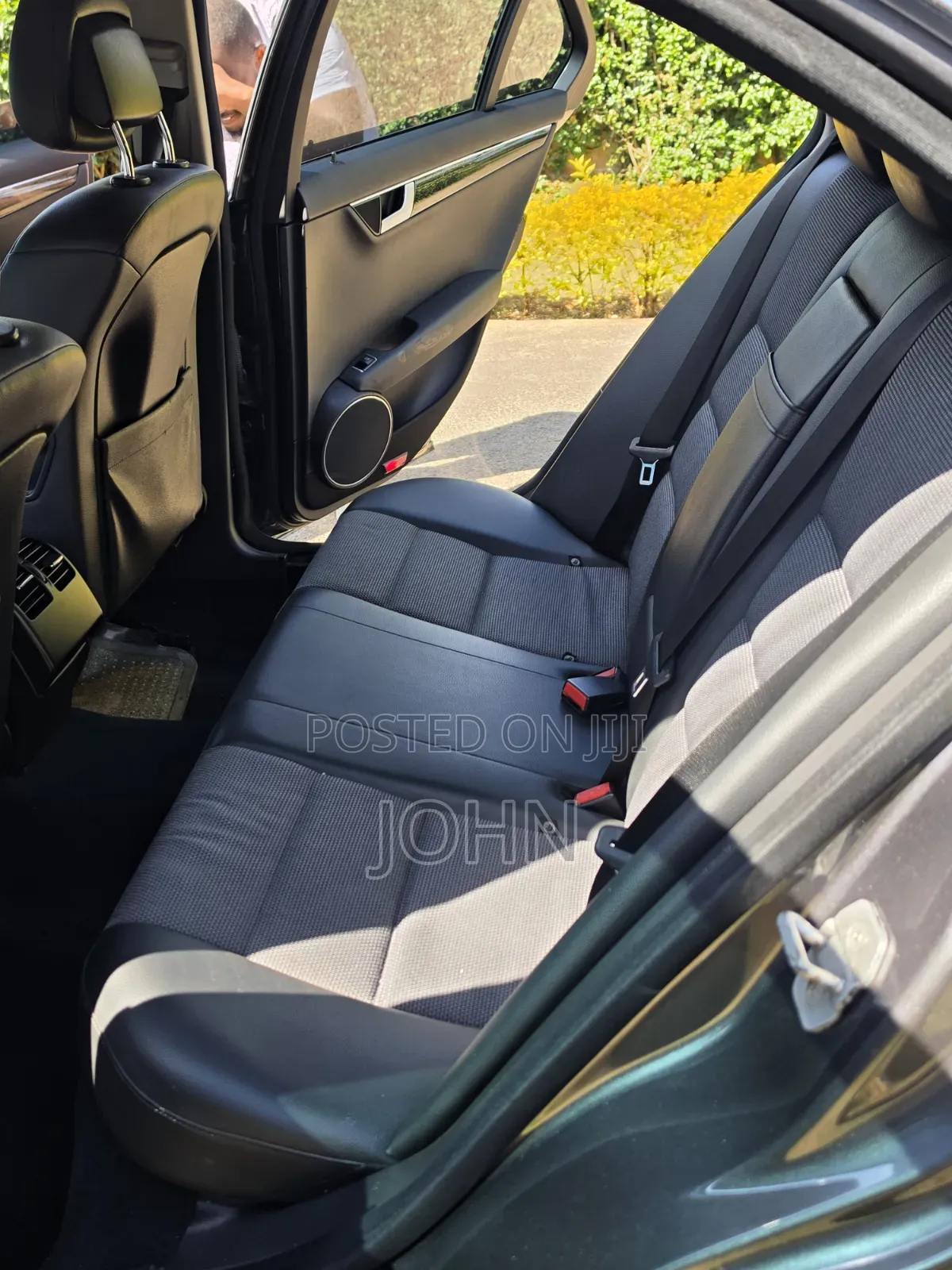 Mercedes-Benz C200 2007 Gray