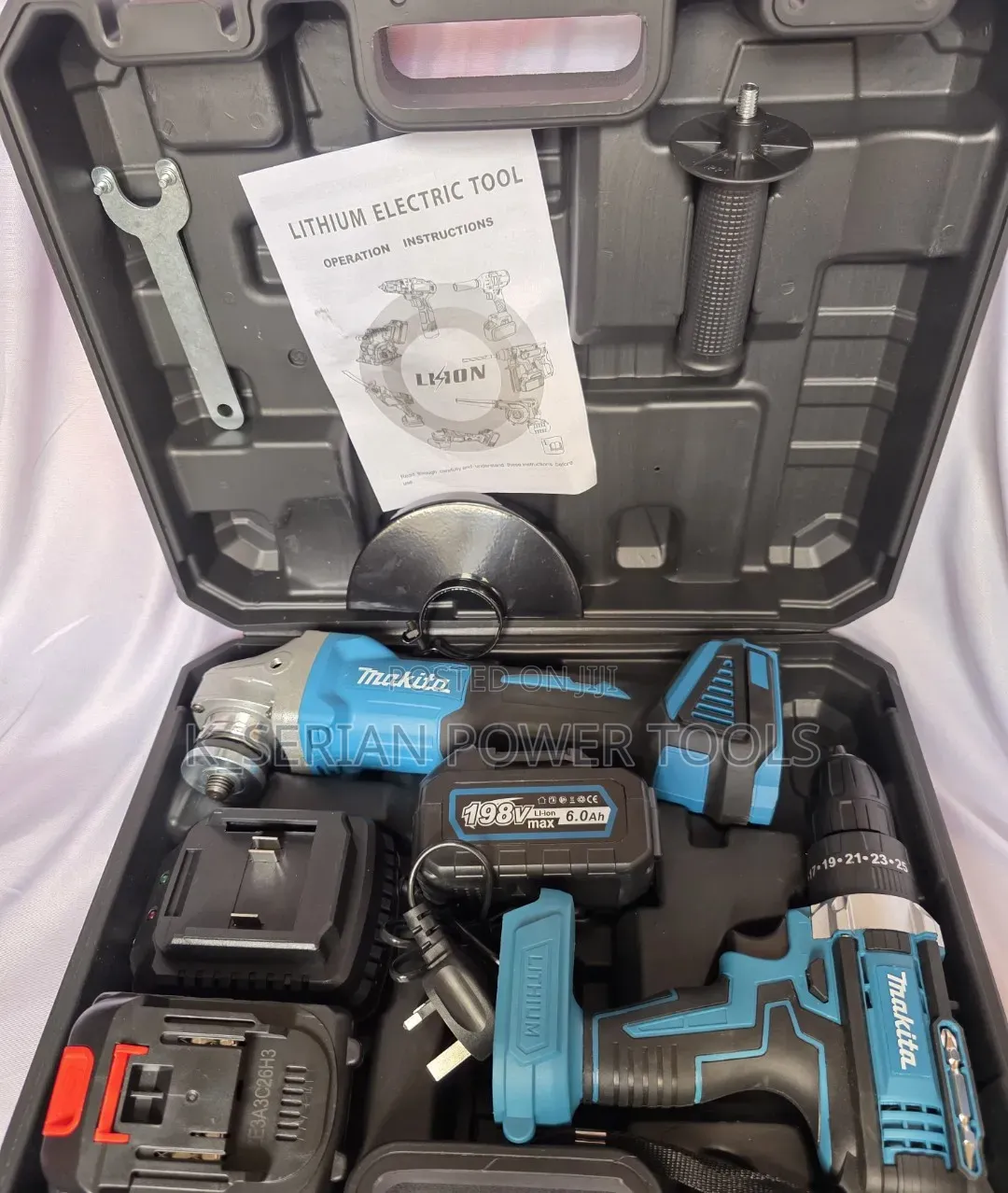 Makita Cordless Drill, Grinder Combo/Rechargeable Combo