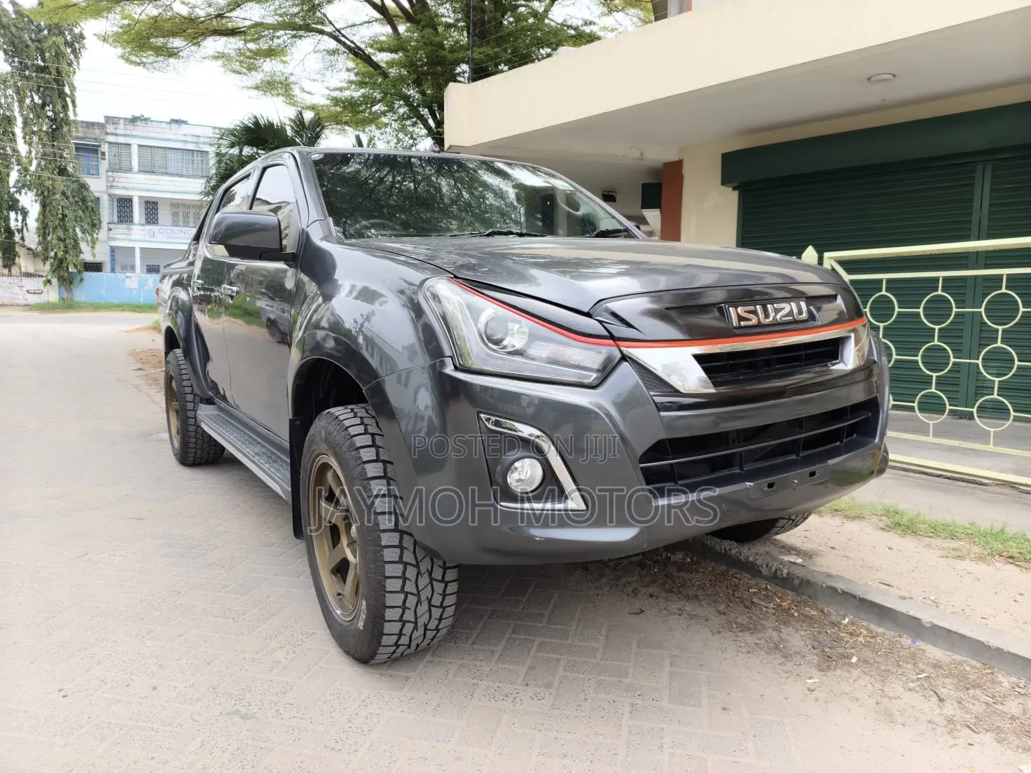 Isuzu D-MAX 2019 Gray