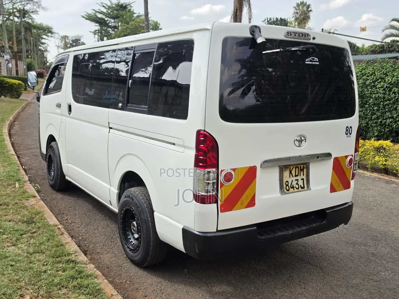 Toyota HiAce 2015 White