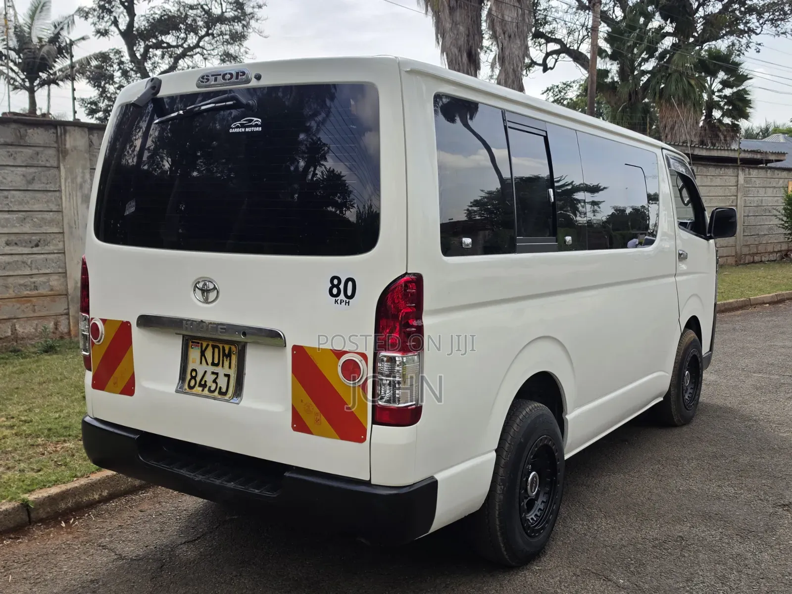 Toyota HiAce 2015 White