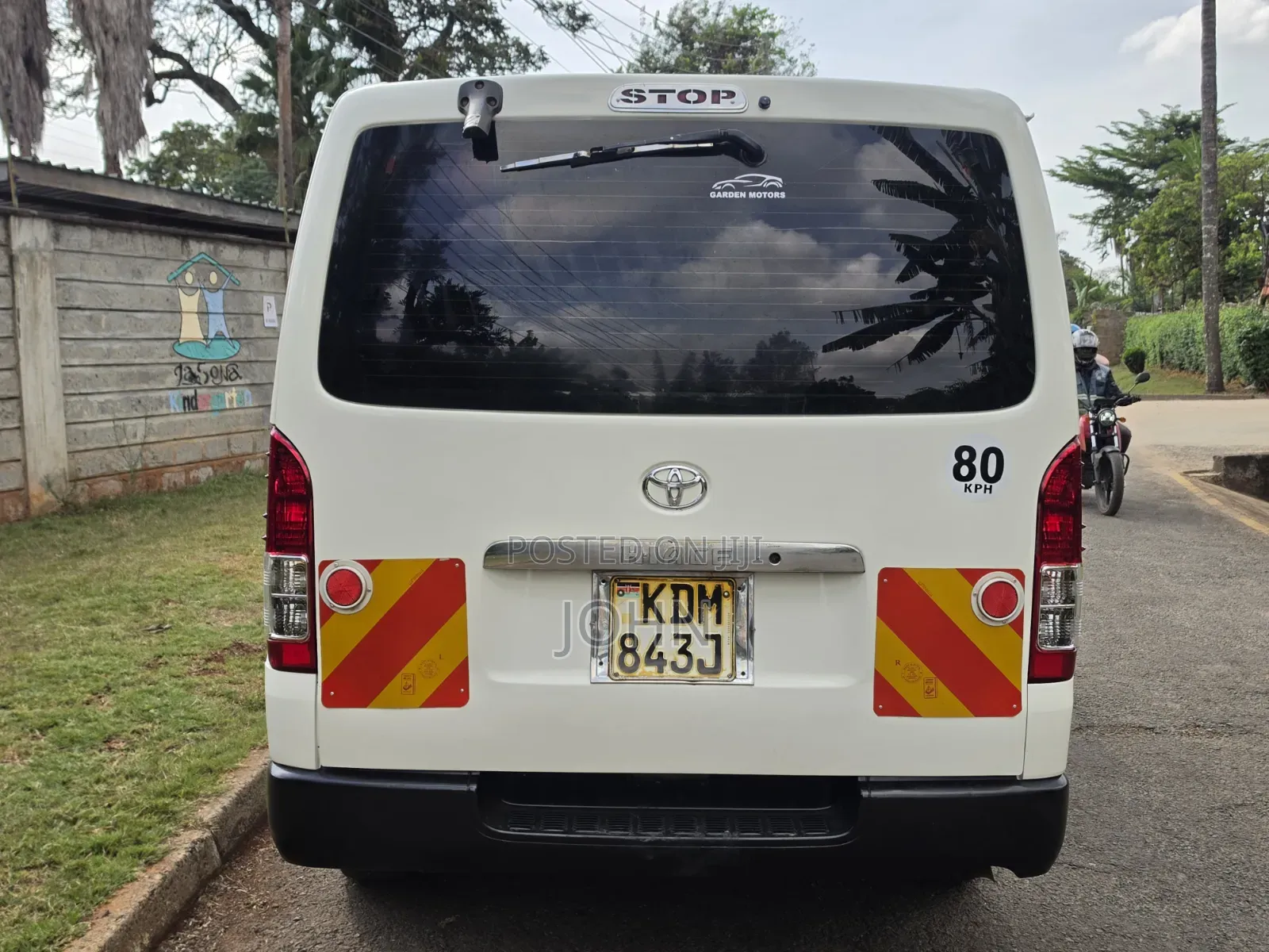 Toyota HiAce 2015 White