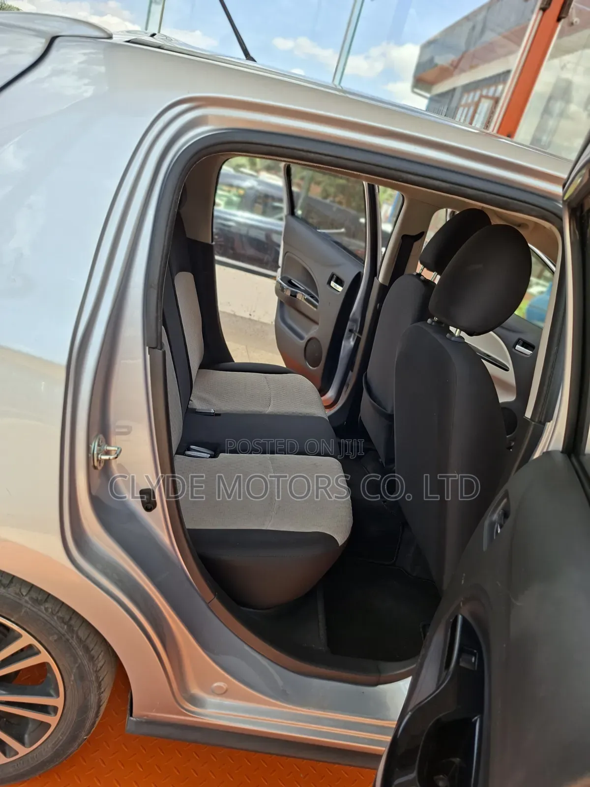 Mitsubishi Mirage 2019 Silver