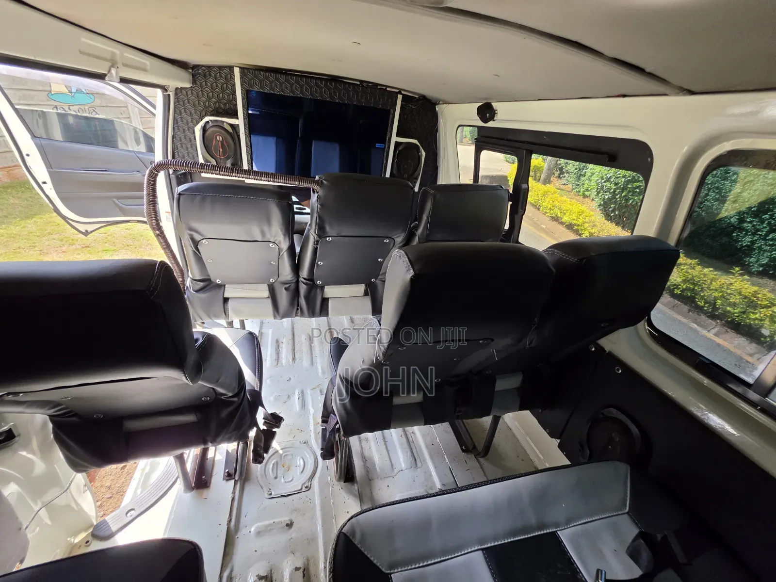 Toyota HiAce 2015 White
