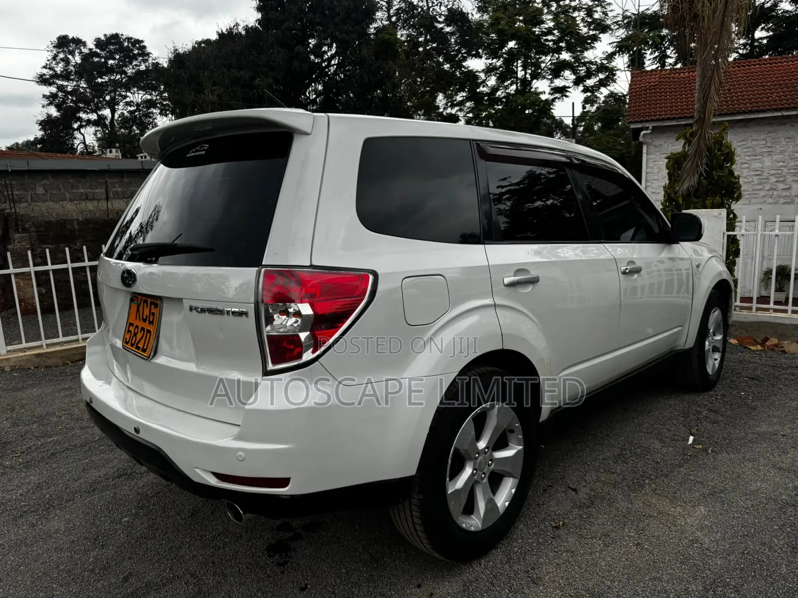 Subaru Forester 2009 White