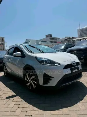 Toyota Aqua 2019 Off white