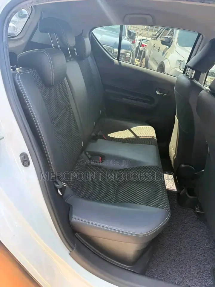 Toyota Aqua 2019 Off white