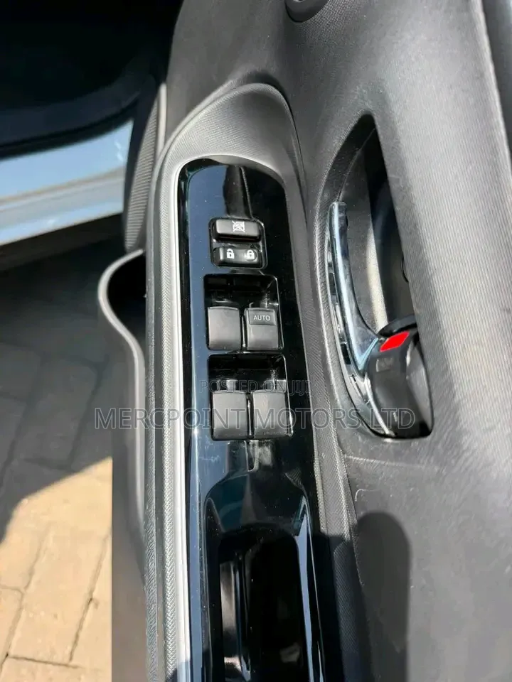 Toyota Aqua 2019 Off white