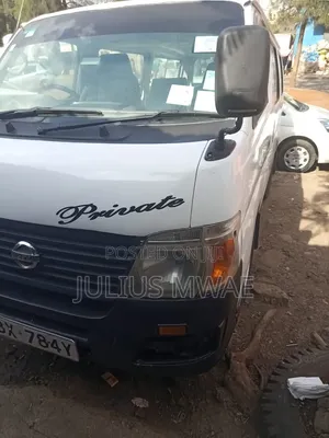 Nissan Caravan (Urvan) 2009 White