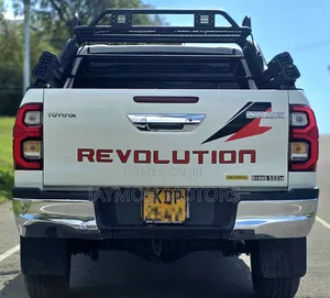 Toyota Hilux 2019 Off white