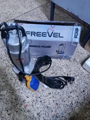 Freevel Submersible Water Pump (370w/0.5hp Variant)