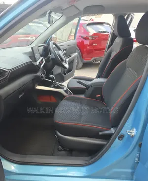 Toyota Raize 2020 Blue