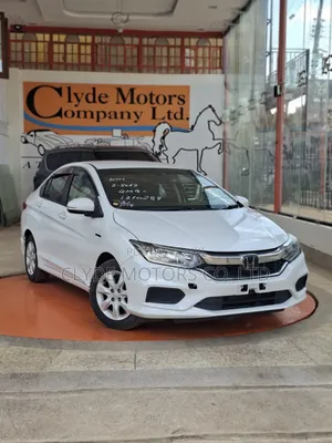 Honda Grace 2019 White