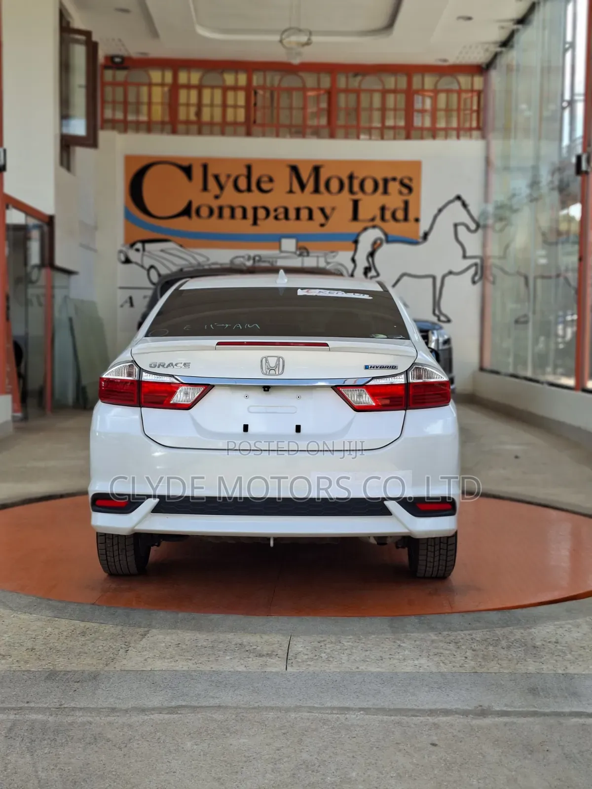 Honda Grace 2019 White