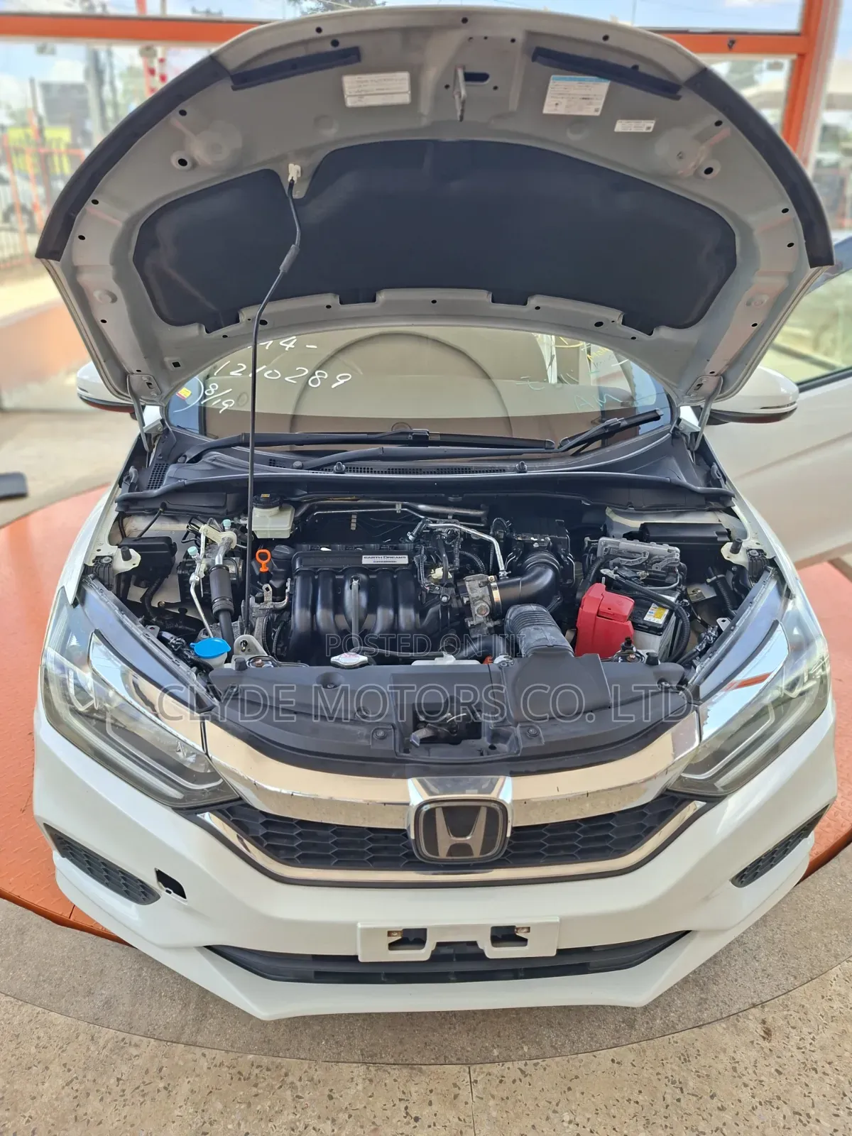 Honda Grace 2019 White
