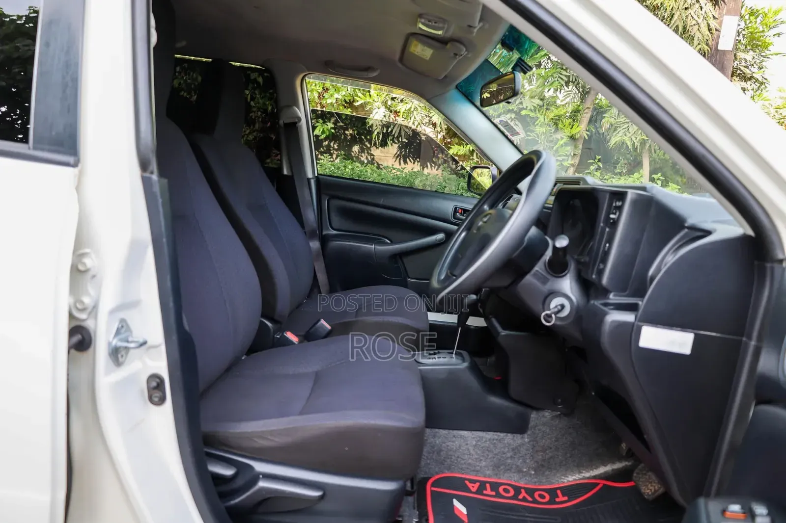 Toyota Probox 2017 Pearl