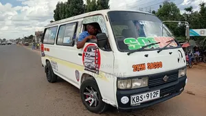 Nissan Caravan (Urvan) 2015 White