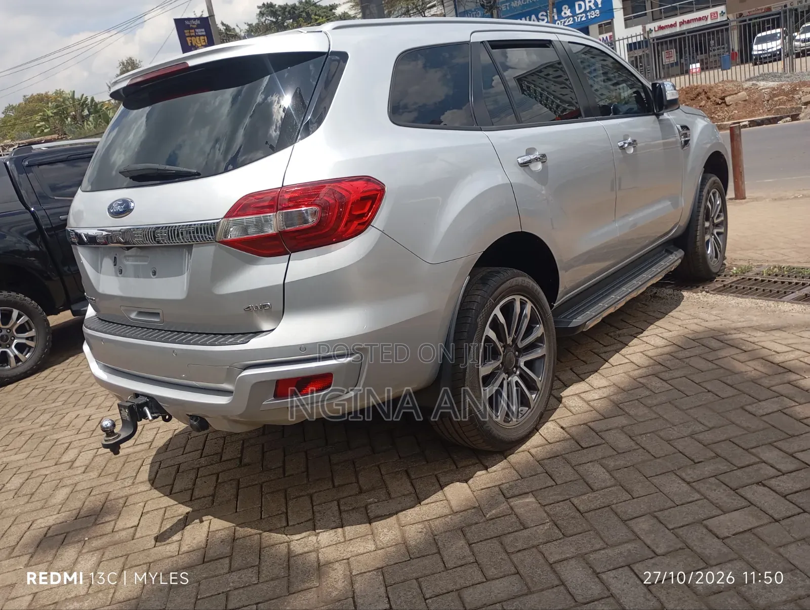 Ford Everest 2019 Silver