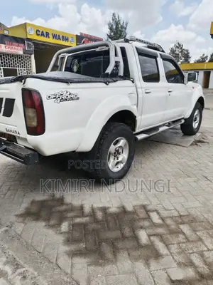 Nissan Hardbody 2006 White