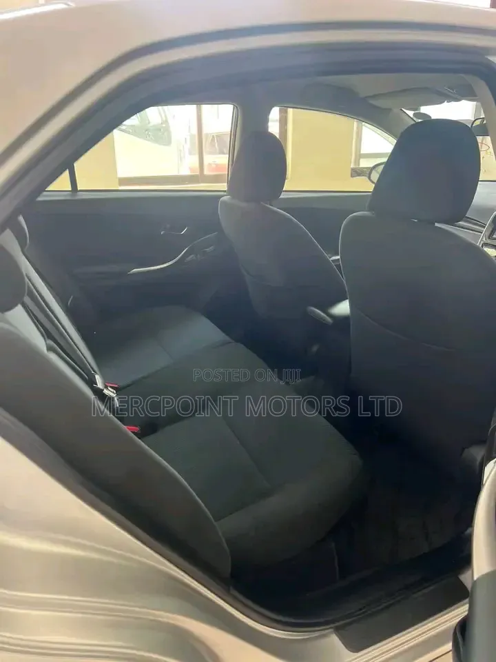 Toyota Allion 2019 Silver