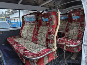Toyota HiAce 2003 White