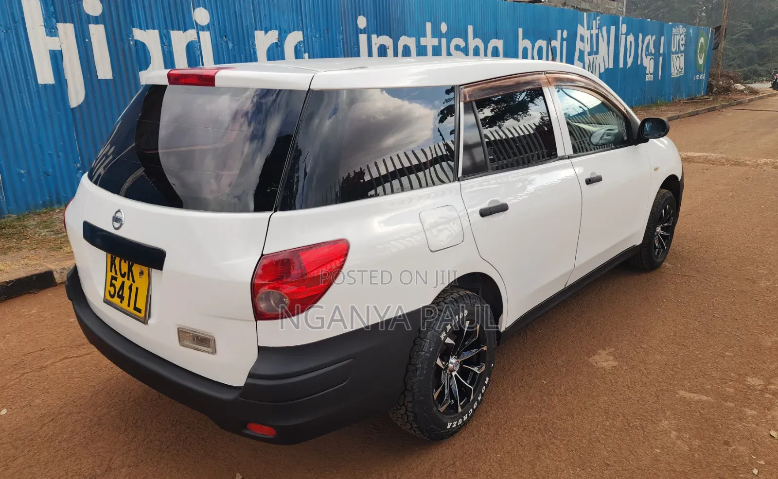 Nissan Advan 2010 White