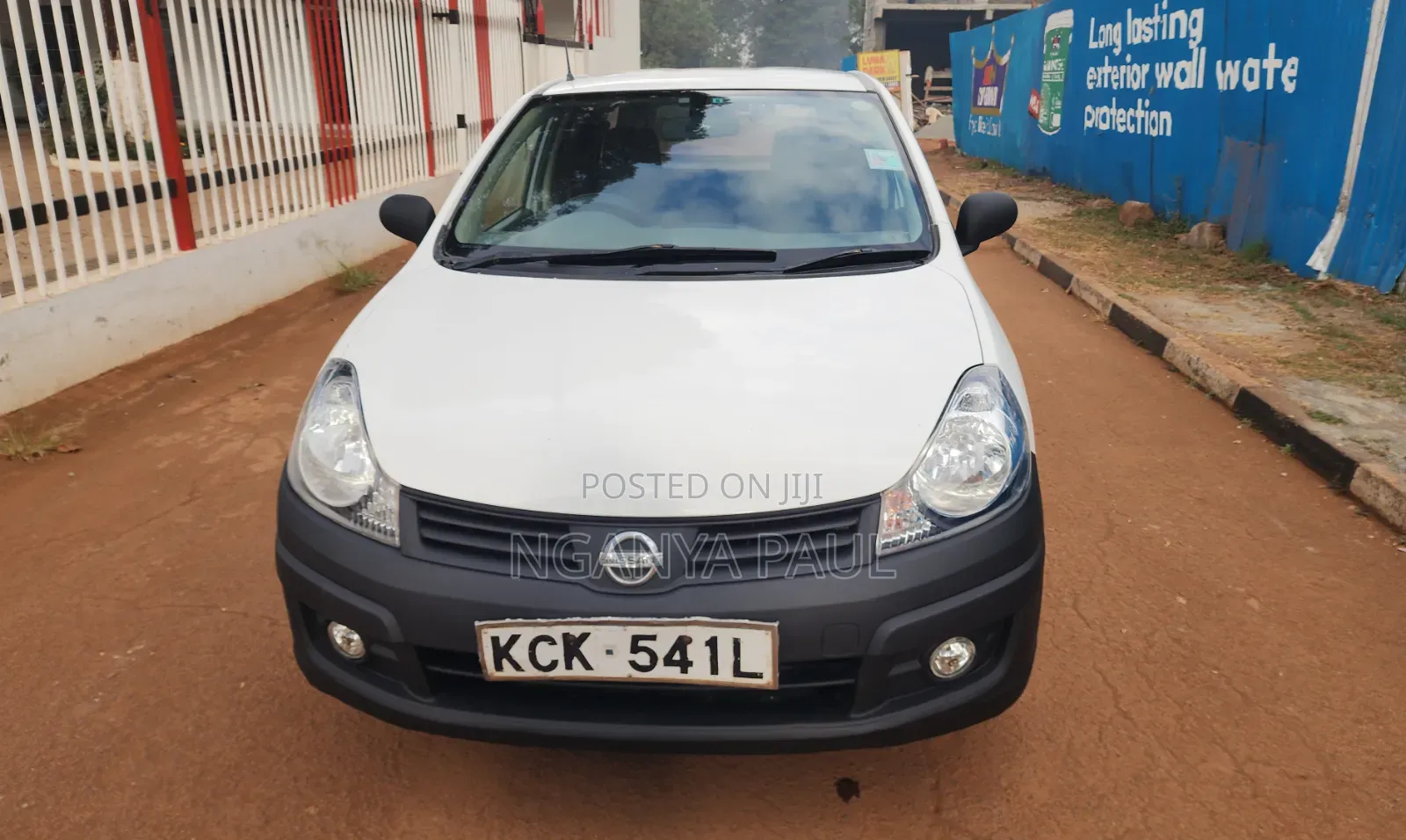 Nissan Advan 2010 White