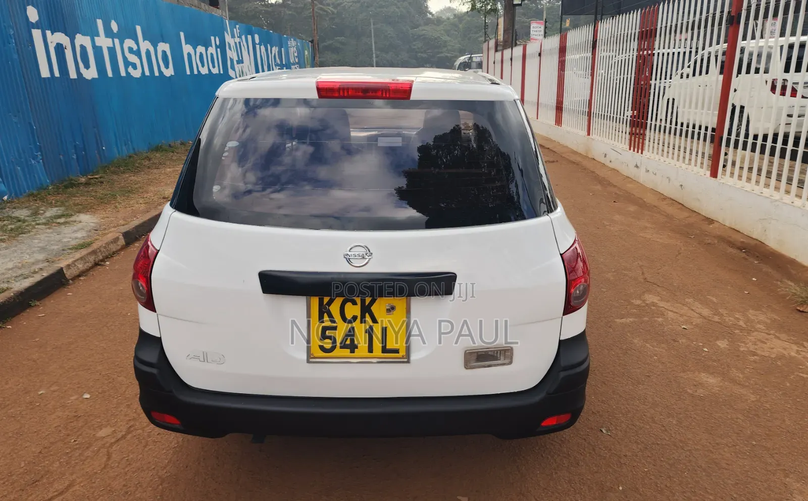 Nissan Advan 2010 White