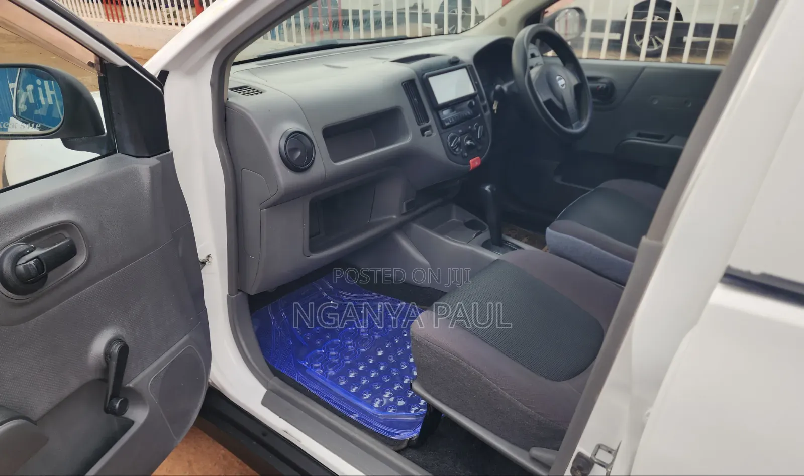 Nissan Advan 2010 White