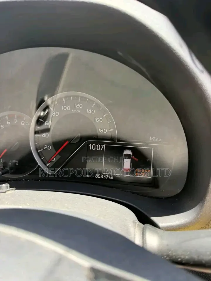 Toyota Vitz 2019 Yellow