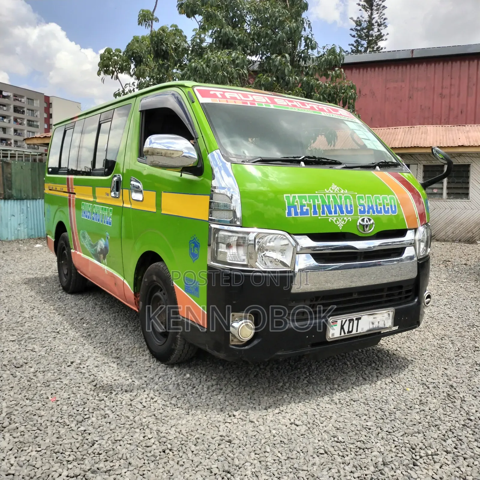 Toyota HiAce 2017 Green