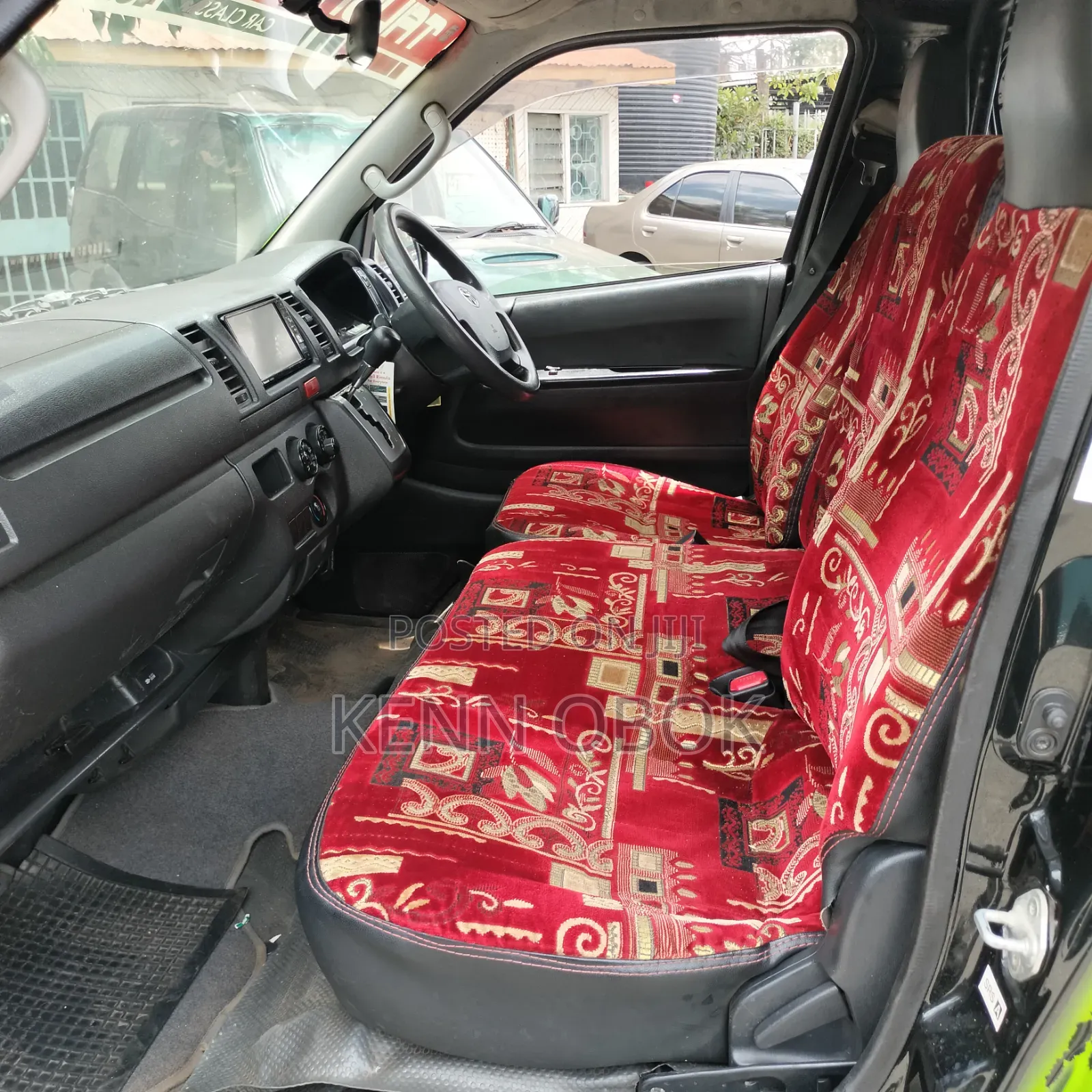 Toyota HiAce 2017 Green