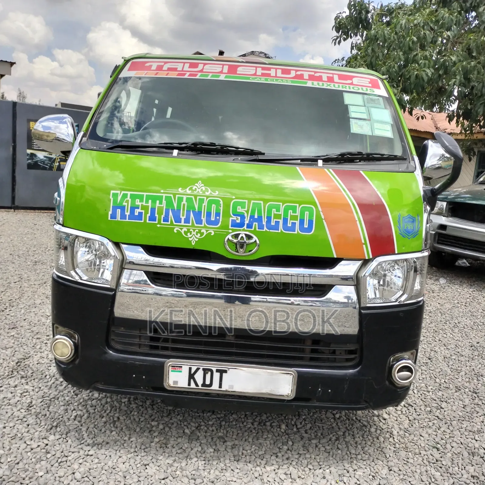 Toyota HiAce 2017 Green