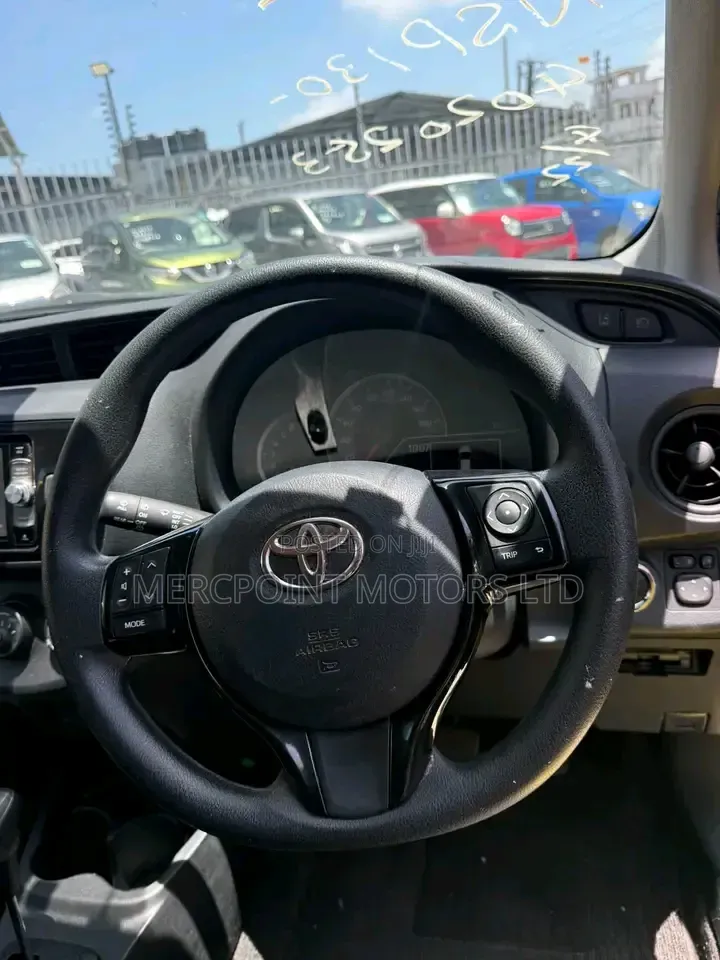 Toyota Vitz 2019 Yellow