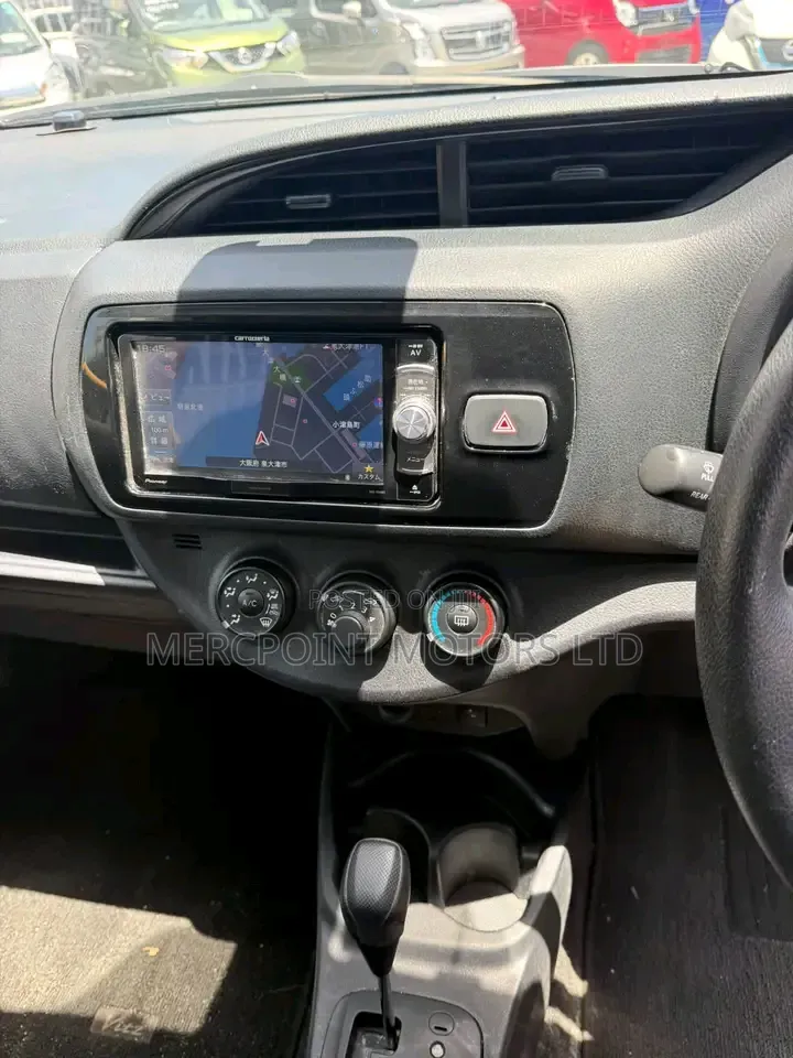 Toyota Vitz 2019 Yellow