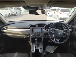 Honda Civic EX Sedan 2019 Silver