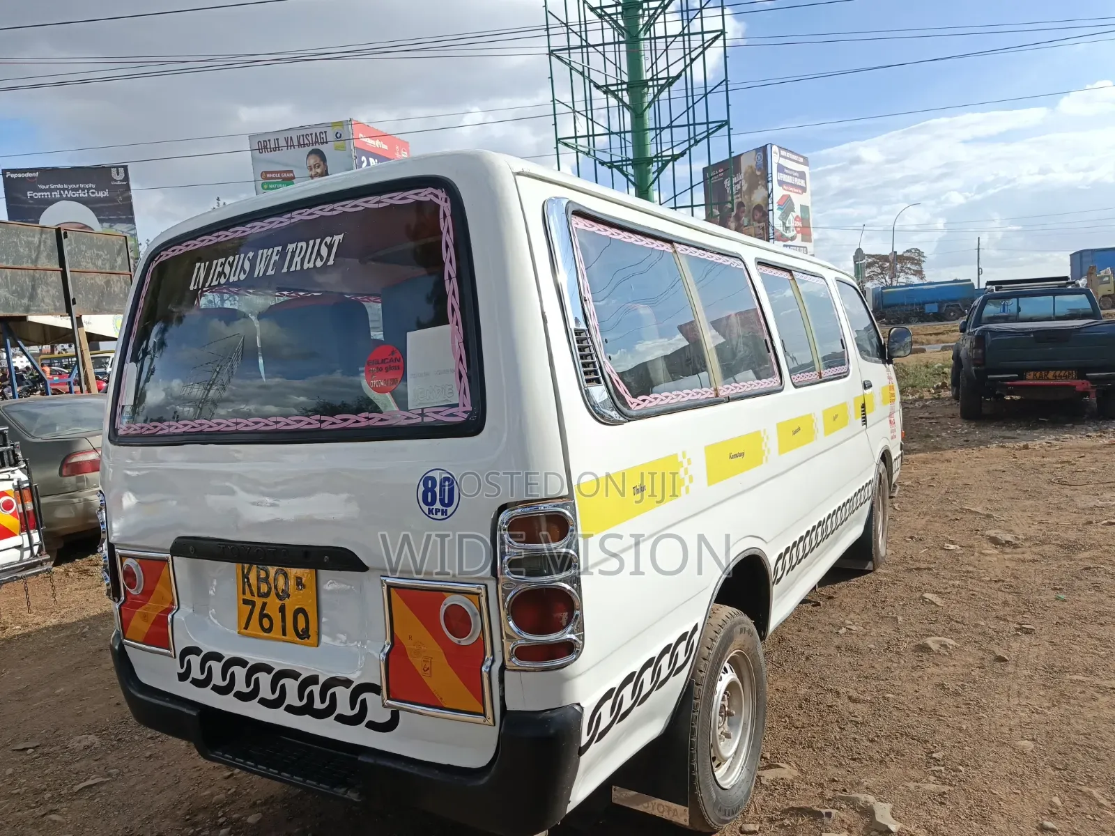 Toyota HiAce 2004 White