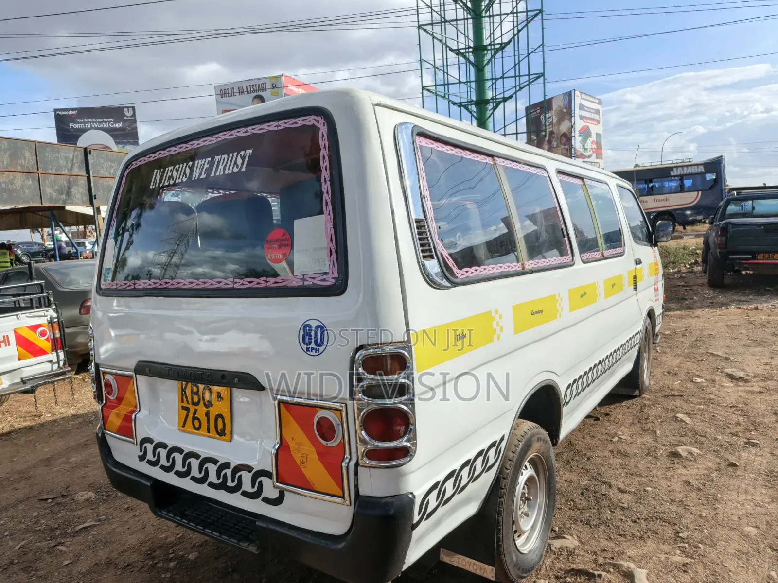 Toyota HiAce 2004 White