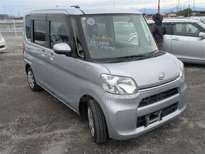 Daihatsu Tanto 660 FWD 2019 Silver