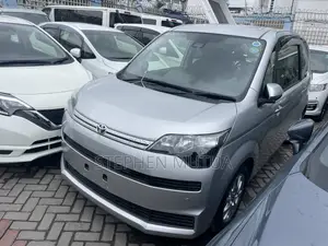Toyota Spade 1.5 2019 Silver