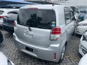 Toyota Spade 1.5 2019 Silver