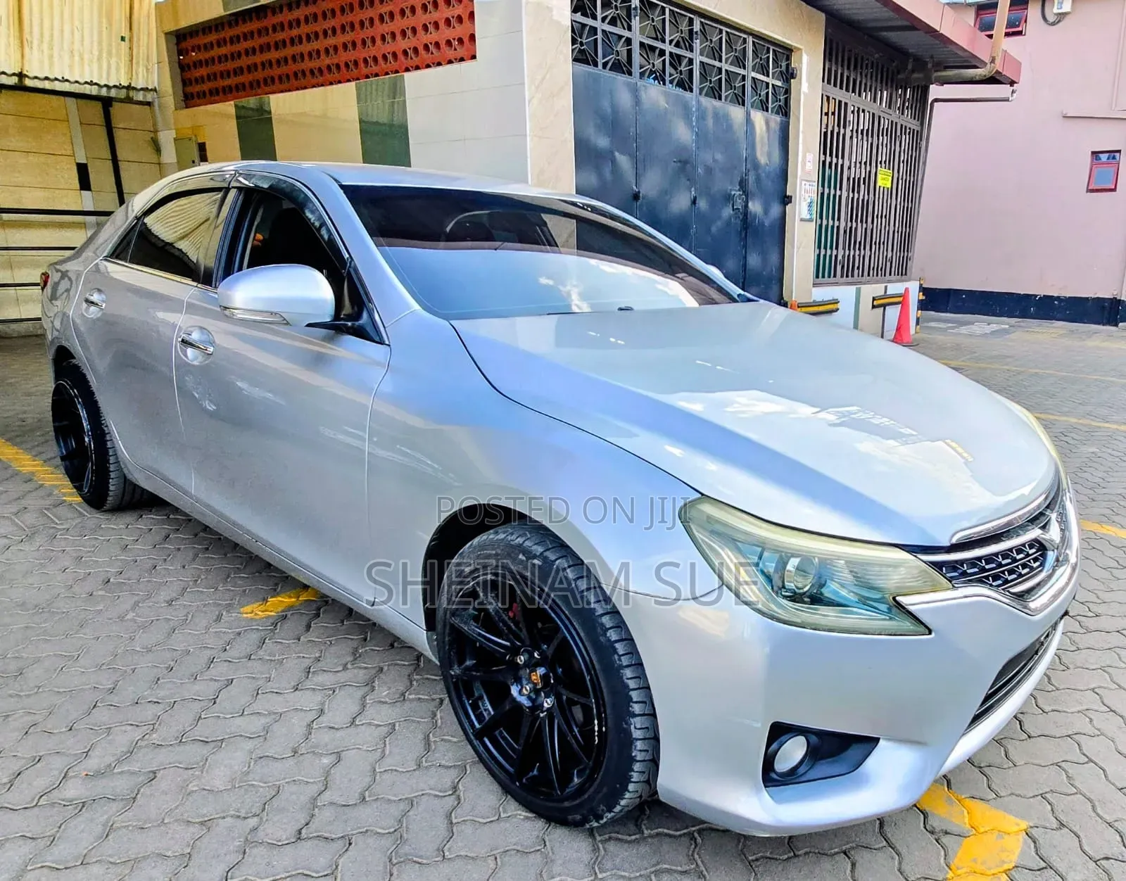 Toyota Mark X 2.5 AWD 2013 Silver