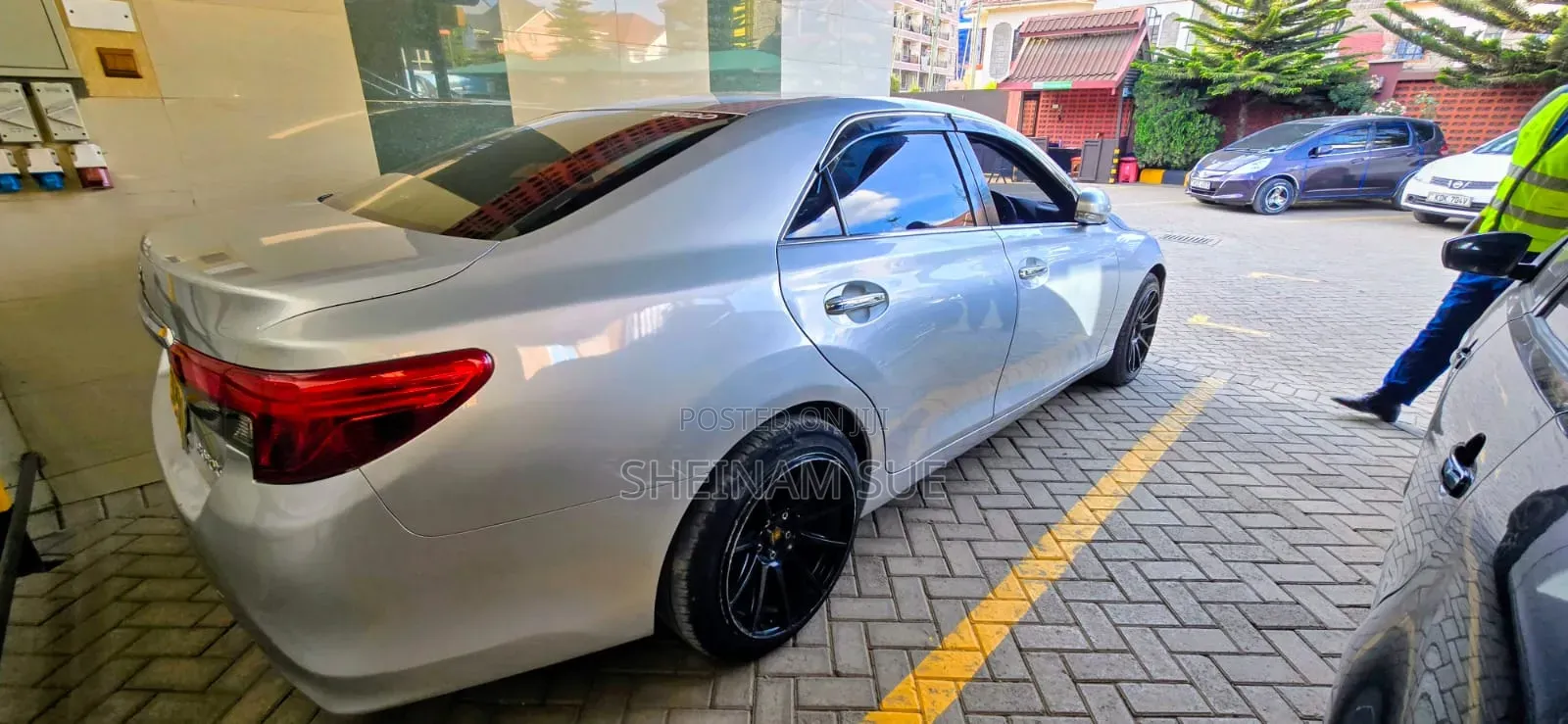 Toyota Mark X 2.5 AWD 2013 Silver