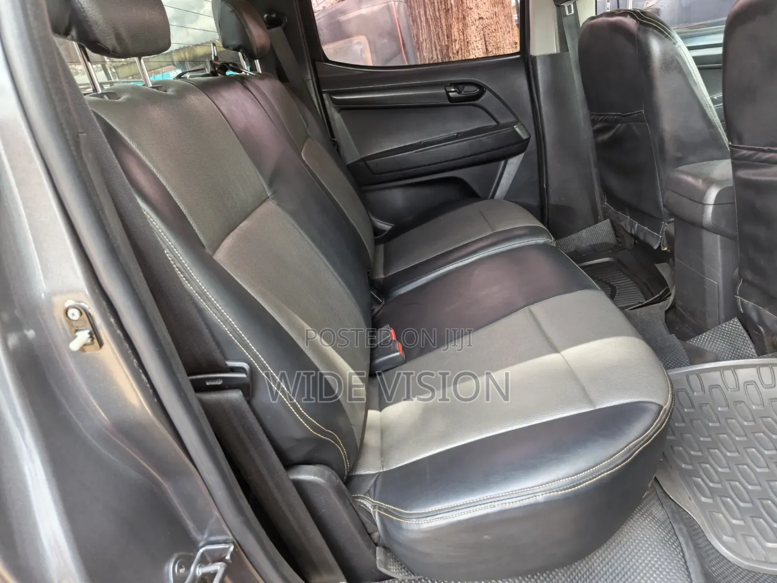 Isuzu D-MAX 2016 Gray