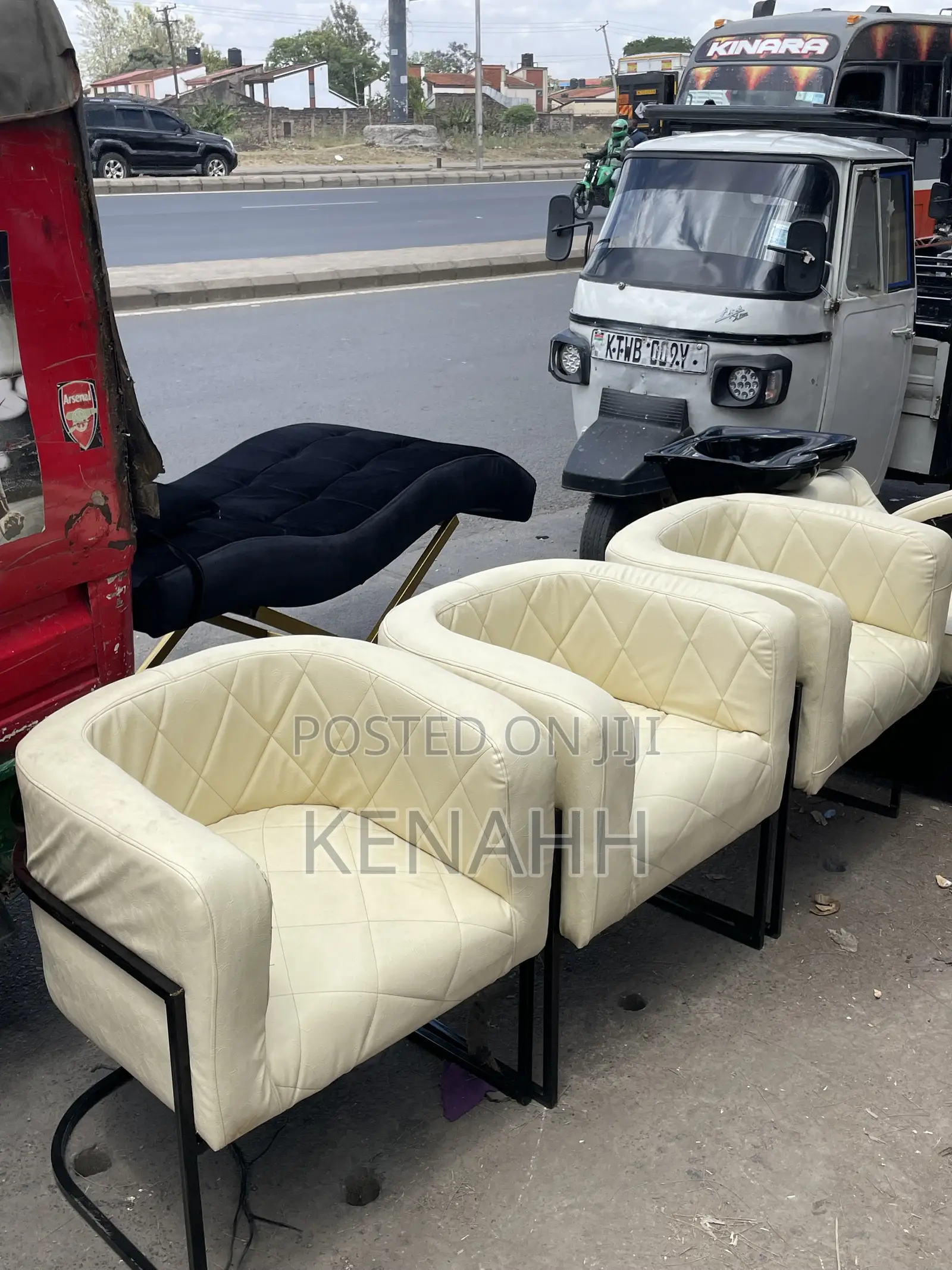 C-Beauty Chairs